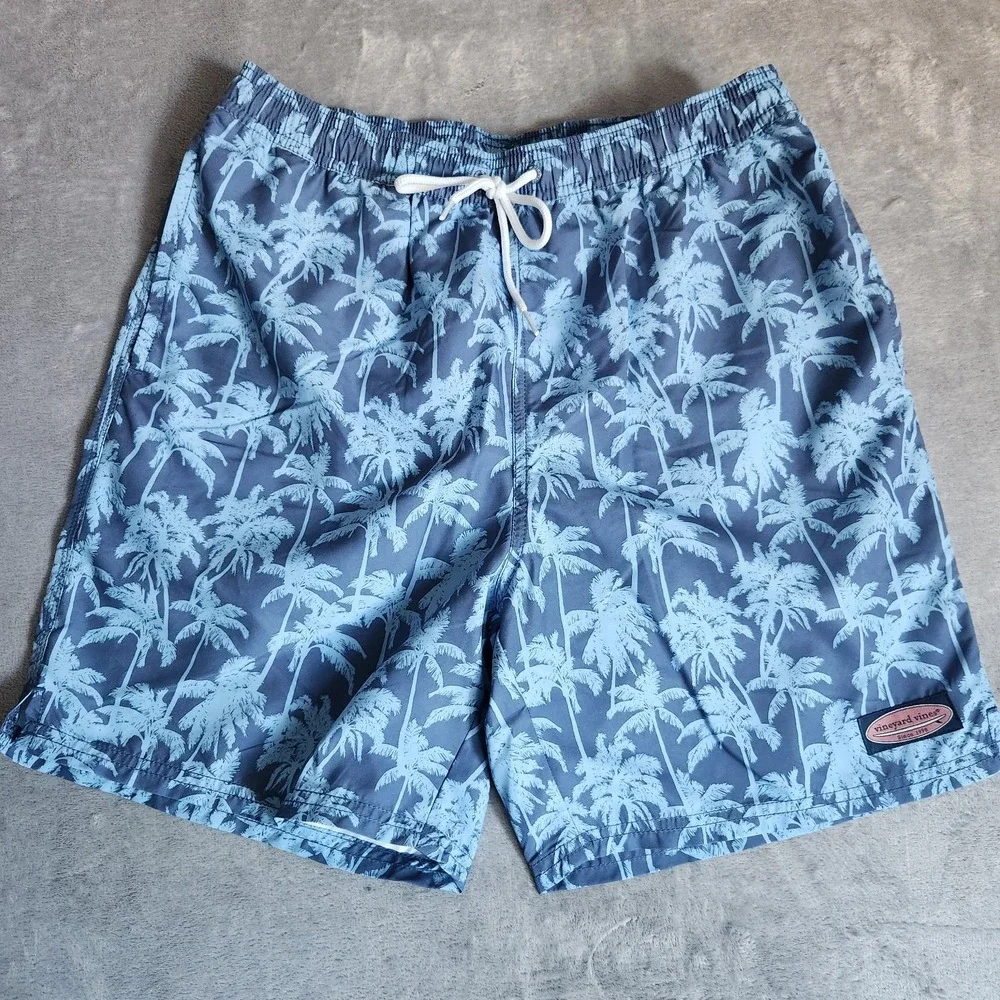 Vineyard Vines Men's Blue Palm Tree Print Swim Trunk Chappy Shorts MMedium